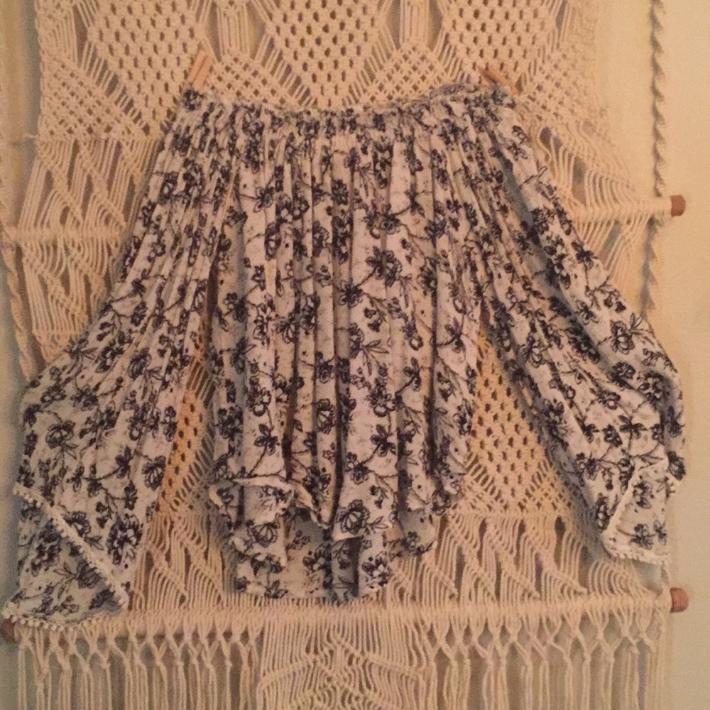 Abercrombie off shoulder bell sleeve floral top